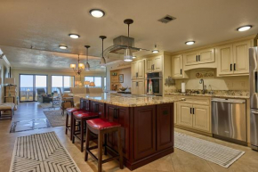 Elegant spacious beachfront, free seasonal beach service, huge lanai